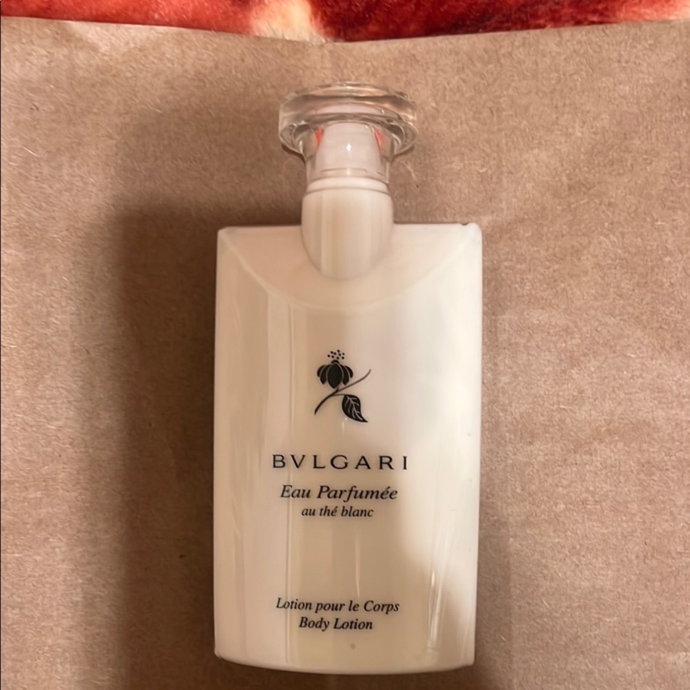 Bulgari Eau Parfumée au Thé Blanc Body Lotion - White